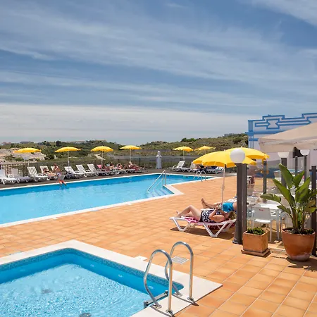 Clube Garden Village Resort