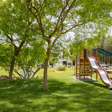 Clube Garden Village 4*