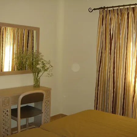 Clube Garden Village 4* アルブフェイラ